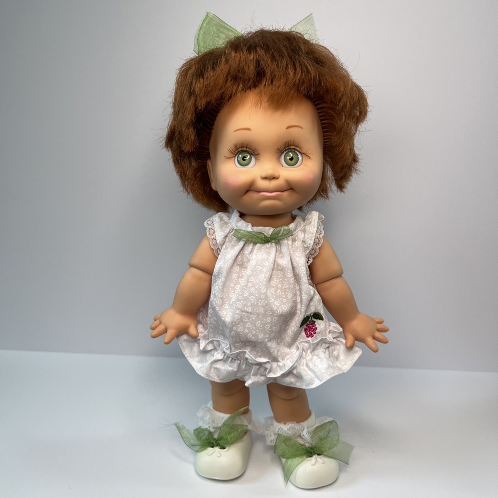 Vintage 1990 Galoob Baby Face So Shy Sherri #9 Green Eyes White Dress